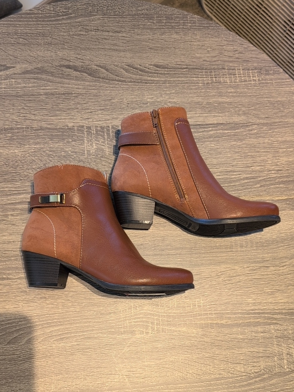 NWT Naturalizer Faux Suede & Leather Brown Ankle Boots with Low Block Heel
